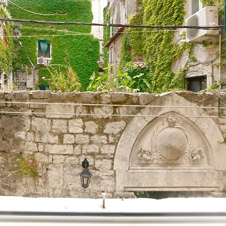 Studio Apartman Fictilis Split Bagian luar foto