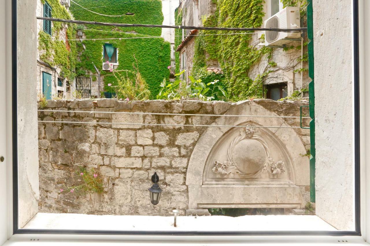 Studio Apartman Fictilis Split Bagian luar foto