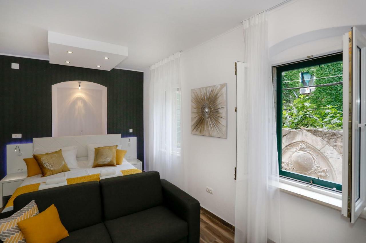 Studio Apartman Fictilis Split Bagian luar foto