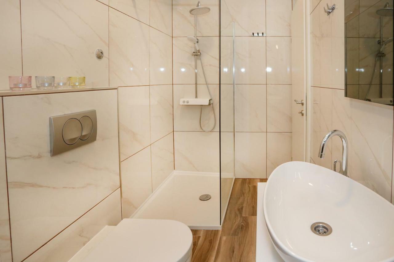 Studio Apartman Fictilis Split Bagian luar foto